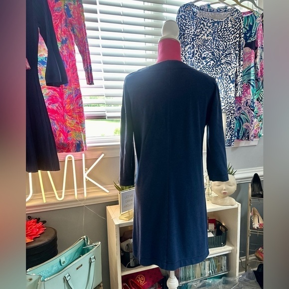 LILLY PULITZER UPF 50 + JOYCE DRESS IN TRUE NAVY - EUC - Picture 8 of 12